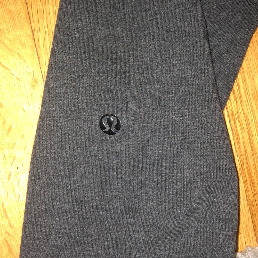 Lululemon Wunder Under Gray Crop XS